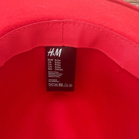 H&M Vibrant Red Women's Hat - Picture 2 of 4